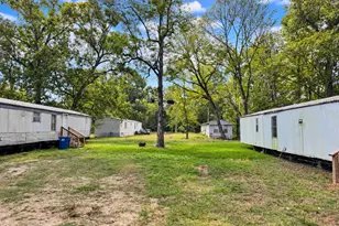 163 Robbins Ave, Livingston, TX 77351 - Photo 23