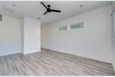 2054 Johanna Creek Drive, Houston, TX 77055 - Photo 11