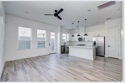 2054 Johanna Creek Drive, Houston, TX 77055 - Photo 9