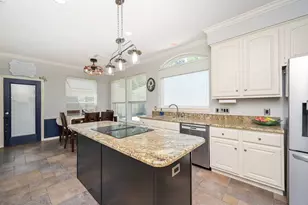 4306 Island Hills Dr, Pasadena, TX 77059 - Photo 13