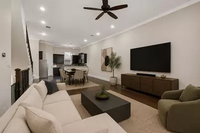 5526 Darling Street #C, Houston, TX 77007 - Photo 5