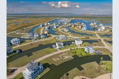 7 Half Moon, Hitchcock, TX 77563 - Photo 11