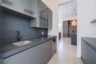 7218 Schiller St, Houston, TX 77055 - Photo 17