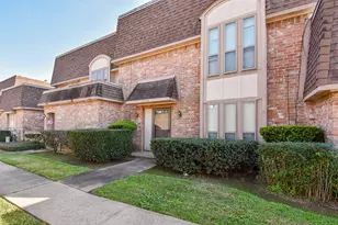 2924 Camelot Ln, Missouri City, TX 77459 - Photo 1