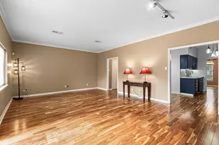 3749 Wakeforest St, Houston, TX 77098 - Photo 7