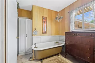 1809 N Roberson St, Conroe, TX 77301 - Photo 13