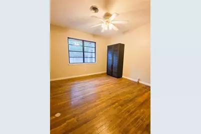 1809 North Roberson Street, Conroe, TX 77301 - Photo 11