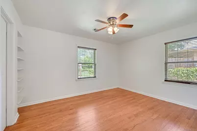 1915 Vinewood Drive, Bryan, TX 77802 - Photo 9