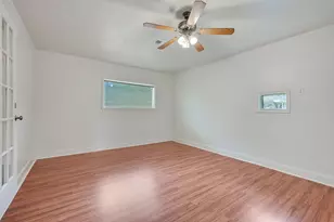 1915 Vinewood Dr, Bryan, TX 77802 - Photo 15