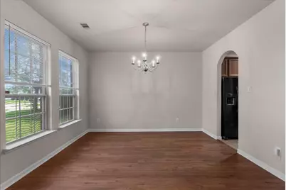 15227 Victoria, Baytown, TX 77523 - Photo 5