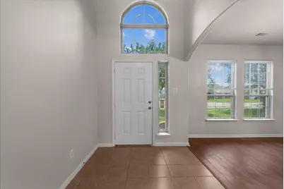 15227 Victoria, Baytown, TX 77523 - Photo 3