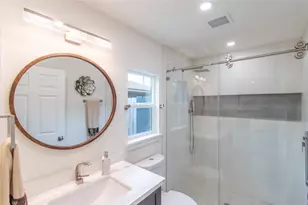 5326 De Lange Ln, Houston, TX 77092 - Photo 3