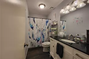 9406 Walnut Glen Dr, Houston, TX 77064 - Photo 11