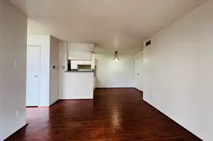 2750 Holly Hall St, Houston, TX 77054 - Photo 7