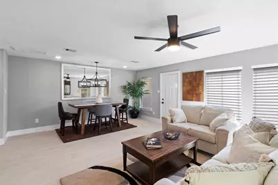 9946 Lanewell, Houston, TX 77029 - Photo 3