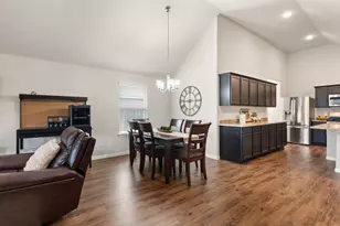 2018 Eagle View Dr, Navasota, TX 77868 - Photo 9