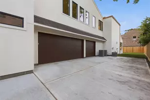 316 W 30th St, Houston, TX 77018 - Photo 47