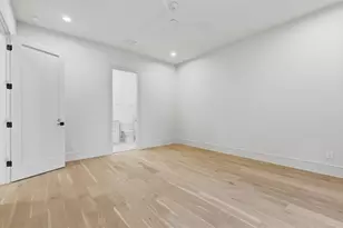 316 W 30th St, Houston, TX 77018 - Photo 35