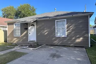 607 Bolster St, Baytown, TX 77520 - Photo 1