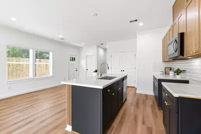 6004 Bacher Street #C/D, Houston, TX 77028 - Photo 19