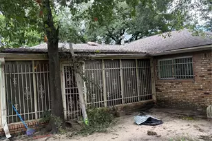 9006 Circle Cove Ct, Houston, TX 77088 - Photo 21