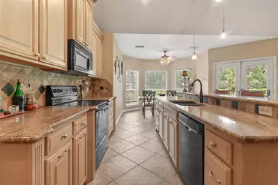 11692 Clark Lane, Conroe, TX 77385 - Photo 5