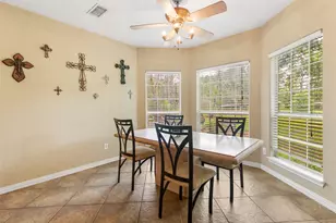 11692 Clark Ln, Conroe, TX 77385 - Photo 9