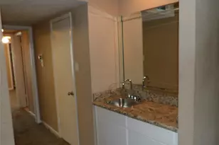 18800 Egret Bay Blvd, Webster, TX 77058 - Photo 5