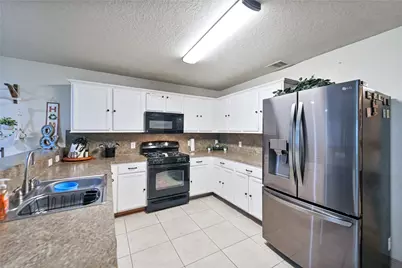 8011 Sumal Circle, Baytown, TX 77521 - Photo 5