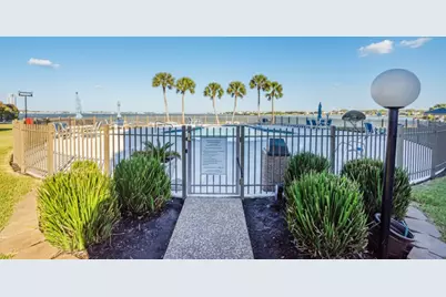 401 Lakeside Lane #203, Houston, TX 77058 - Photo 7