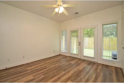 4609 Floyd Street #B, Houston, TX 77007 - Photo 5