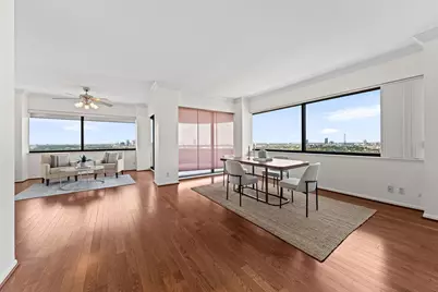 5000 Montrose Boulevard #21E, Houston, TX 77006 - Photo 3