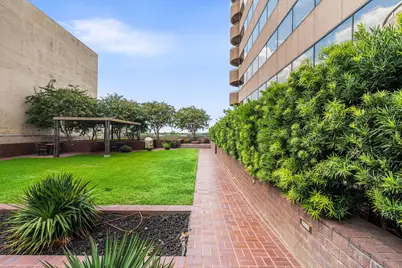 5000 Montrose Boulevard #21E, Houston, TX 77006 - Photo 27