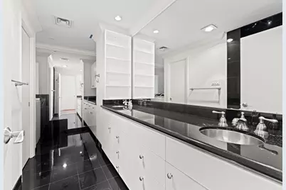 5000 Montrose Boulevard #21E, Houston, TX 77006 - Photo 21