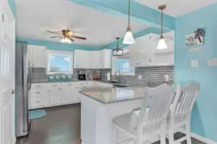 1404 Pickney Ave, Port Bolivar, TX 77650 - Photo 7