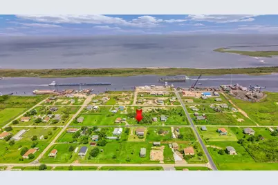 1404 Pickney Avenue, Port Bolivar, TX 77650 - Photo 3
