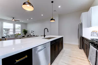 1304 Evelyn Street, Houston, TX 77009 - Photo 7