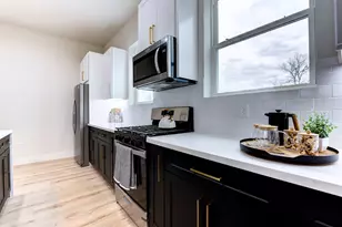 1304 Evelyn St, Houston, TX 77009 - Photo 3