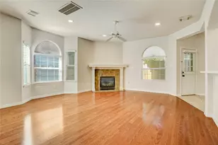 7630 N Linpar Ct, Houston, TX 77040 - Photo 5