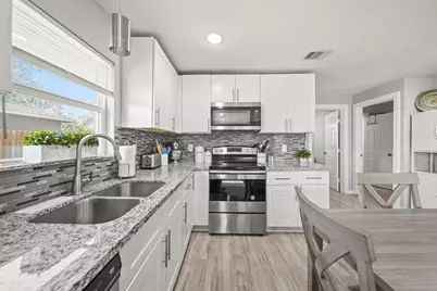 5605 Colfax Street, Houston, TX 77020 - Photo 5