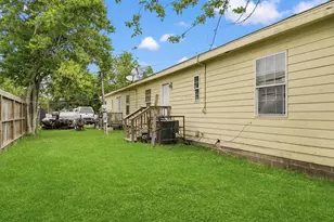 7446 Weyburn St, Houston, TX 77028 - Photo 5