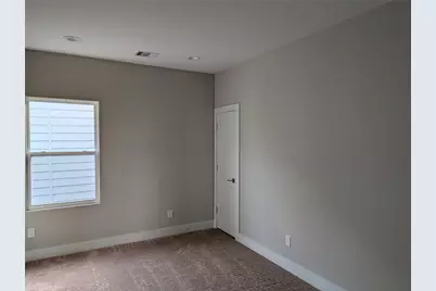 8117 Esther Acres, Houston, TX 77088 - Photo 7
