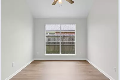 300 Spencer Landing E, La Porte, TX 77571 - Photo 19