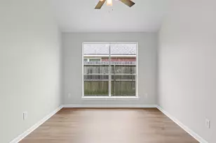 300 Spencer Landing E, La Porte, TX 77571 - Photo 19