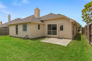 300 Spencer Landing E, La Porte, TX 77571 - Photo 29