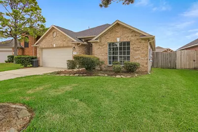 300 Spencer Landing E, La Porte, TX 77571 - Photo 3