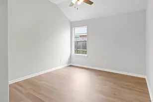 300 Spencer Landing E, La Porte, TX 77571 - Photo 21