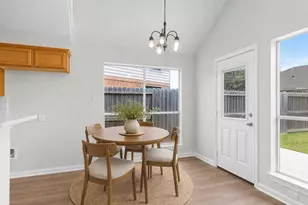 300 Spencer Landing E, La Porte, TX 77571 - Photo 25