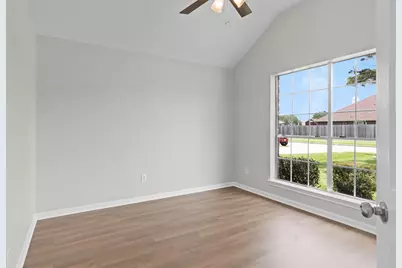 300 Spencer Landing E, La Porte, TX 77571 - Photo 23