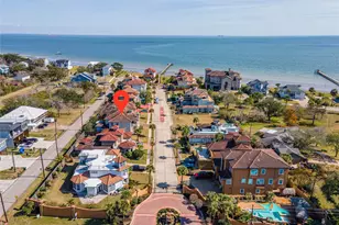 538 Villa Dr, Seabrook, TX 77586 - Photo 5